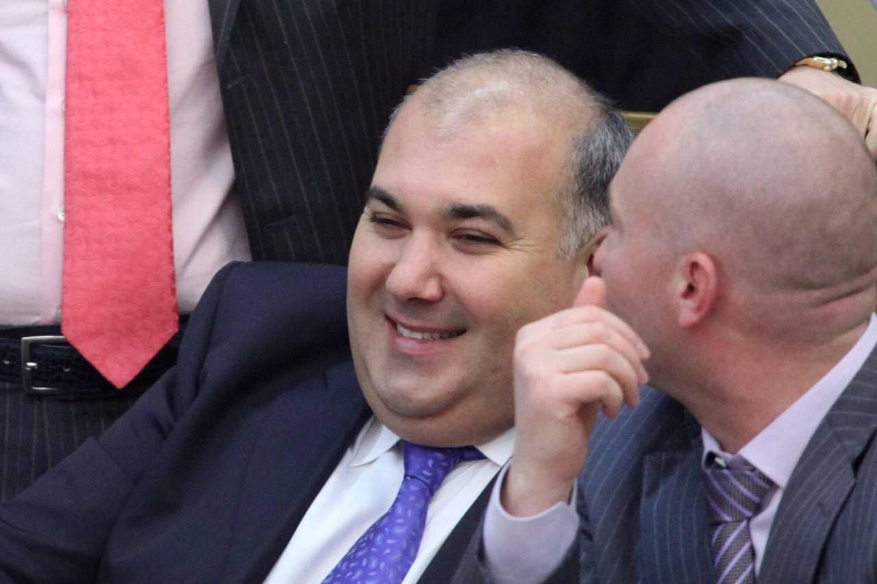 Обложка статьи Из власти в Краснодарском крае продолжают убирать окружение экс-депутата Юрия Напсо