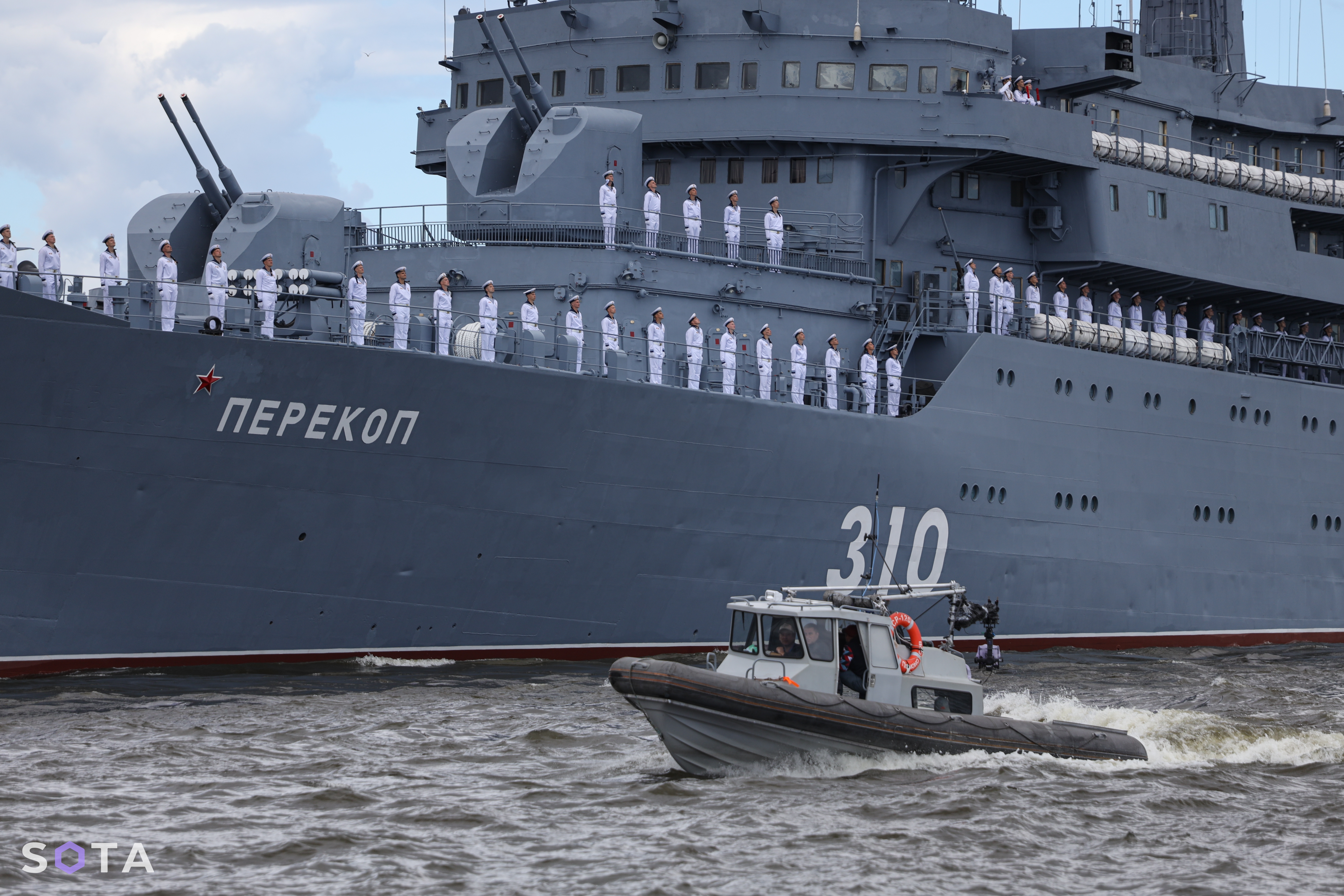 Обложка статьи Черноморский флот уводят из Крыма. Военную тайну раскрыли на сайте поиска работы