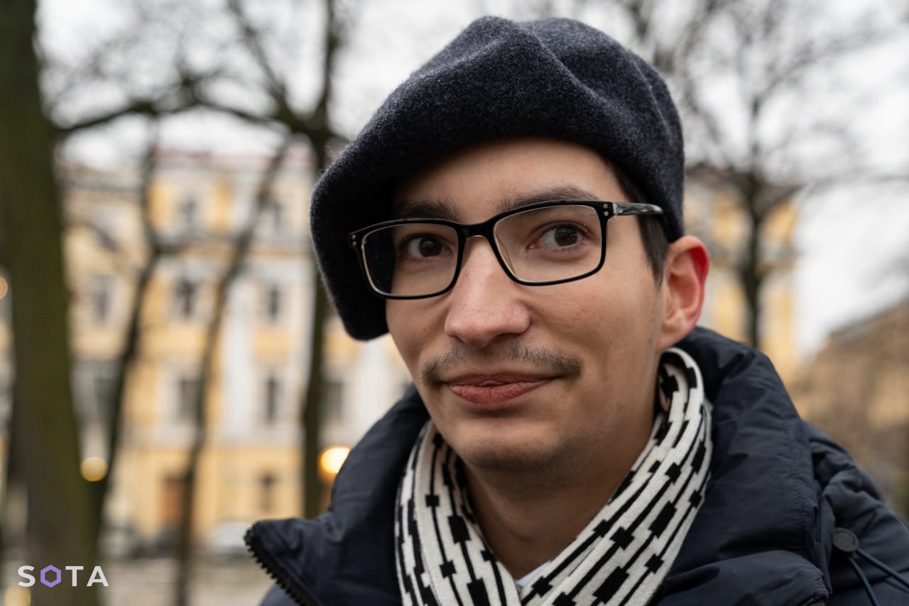 Обложка статьи Акционисту Крисевичу отказали в краткосрочной голландской визе из опасения, что он захочет стать беженцем