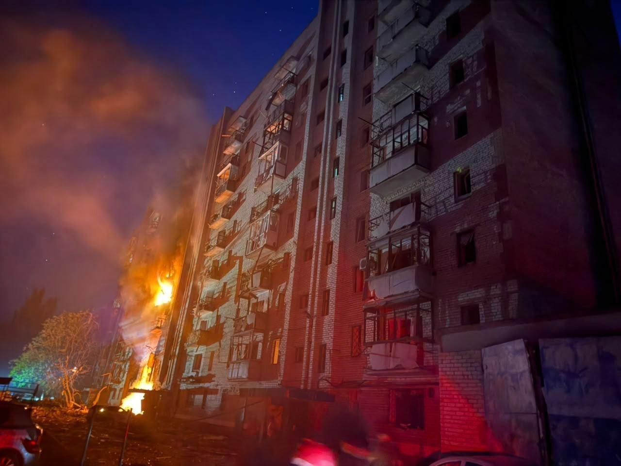 Обложка статьи Россия сбросила восемь авиабомб на Краматорск. Погибла женщина, еще 17 человек ранены