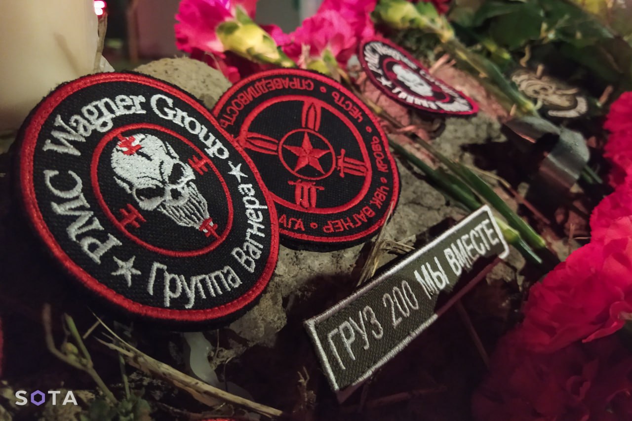 Обложка статьи Боец ЧВК «Вагнер» напал с ножом на мать, чтобы забрать у нее 250 рублей