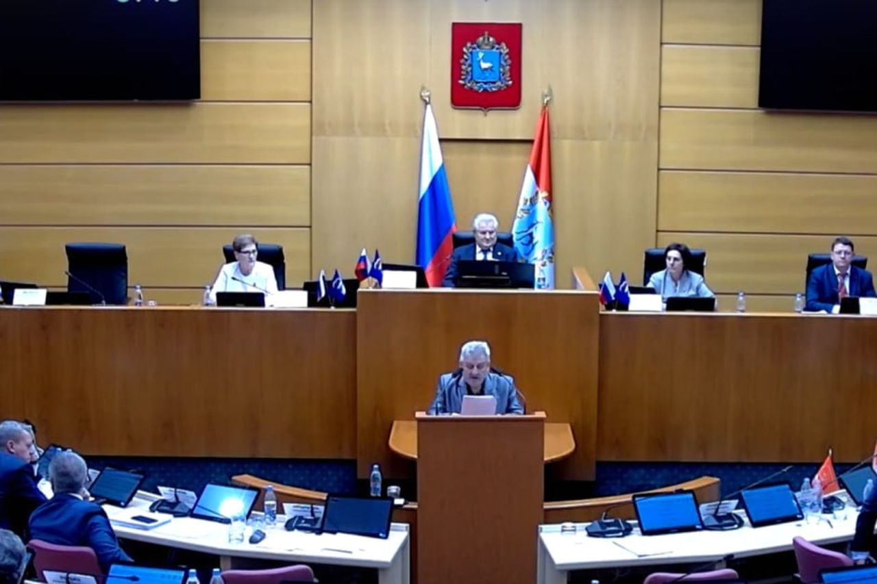 Обложка статьи Самарского политика, на заседании Губернской думы призвавшего остановить войну, вызвали в «Центр "Э"»