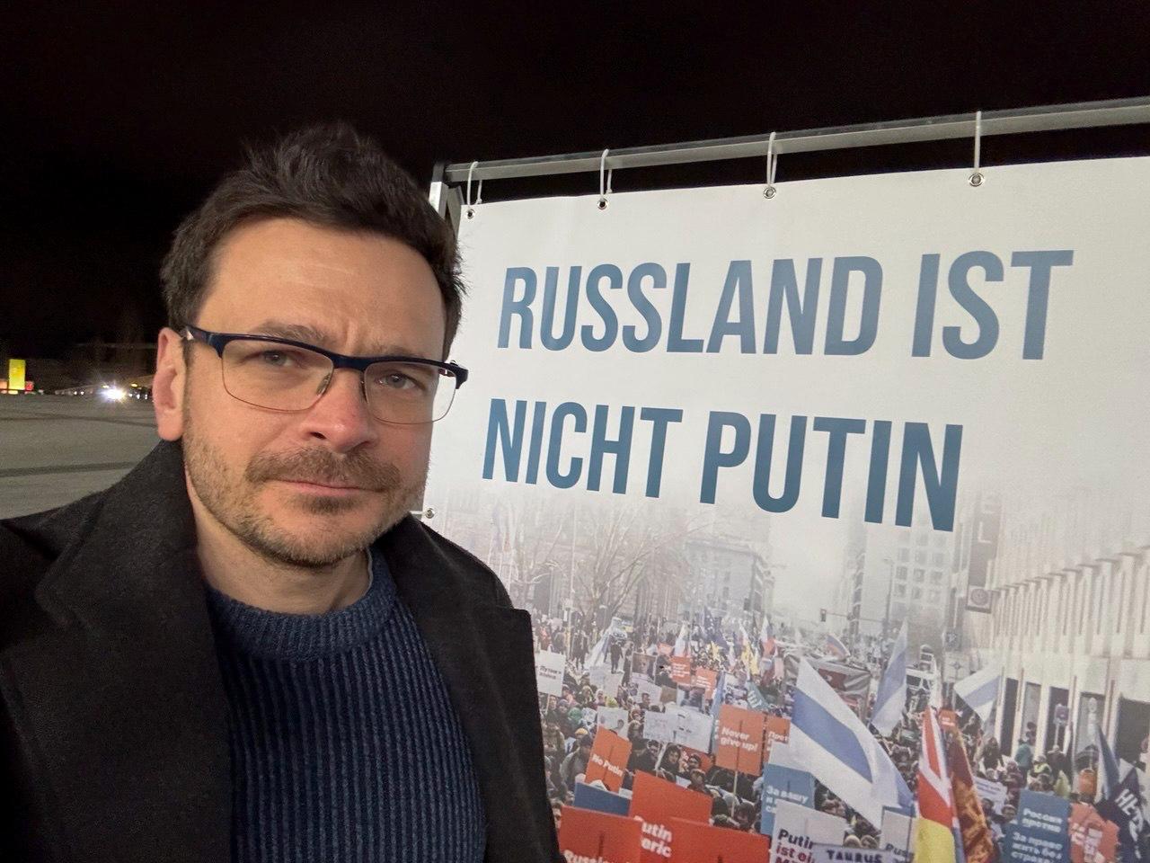 Обложка статьи Яшин выдал коллективный протест российской оппозиции на съезде ХДС в Германии за акцию «своей команды»