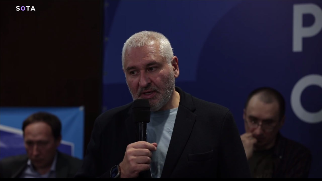 Обложка статьи Фейгина заочно арестовали по доносу депутата Матвейчева за поездку в Суджу. По тому же доносу разыскивают журналистов «Соты»