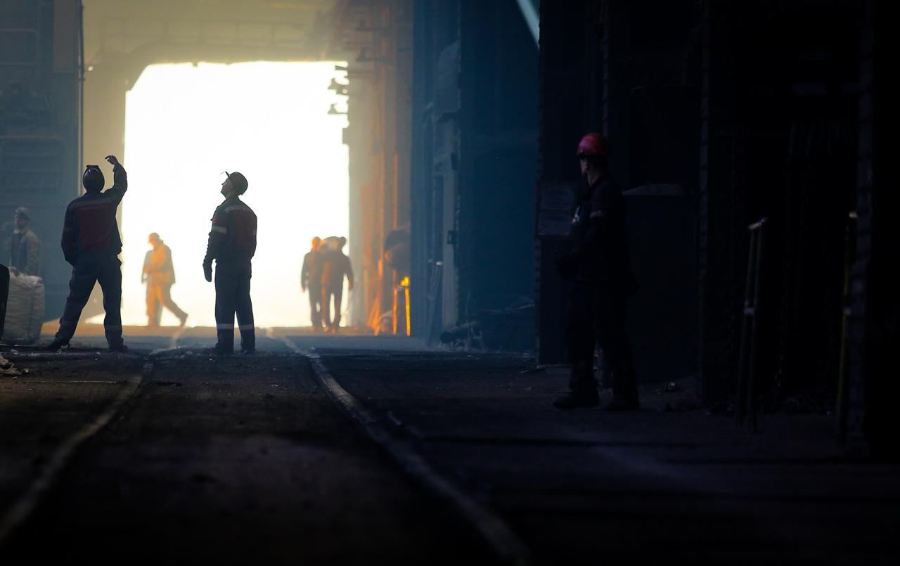 Обложка статьи «Запорожсталь» остановил производство после удара России по энергетике