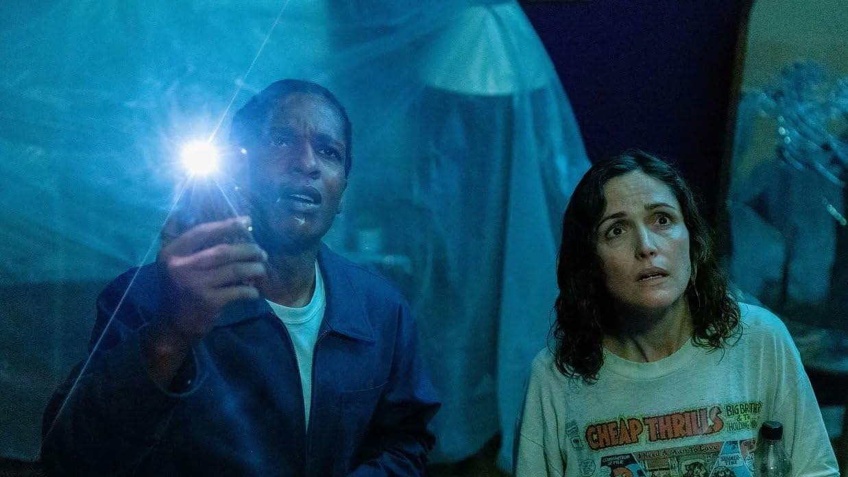 Кадр из фильма «Я бы тебя пнула, если бы могла»
IMDB.com