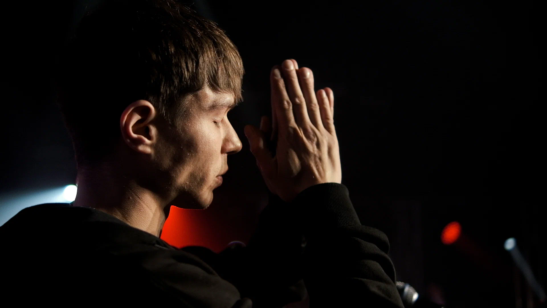 Фото со съёмок фильма «Малыш»
kinopoisk.ru