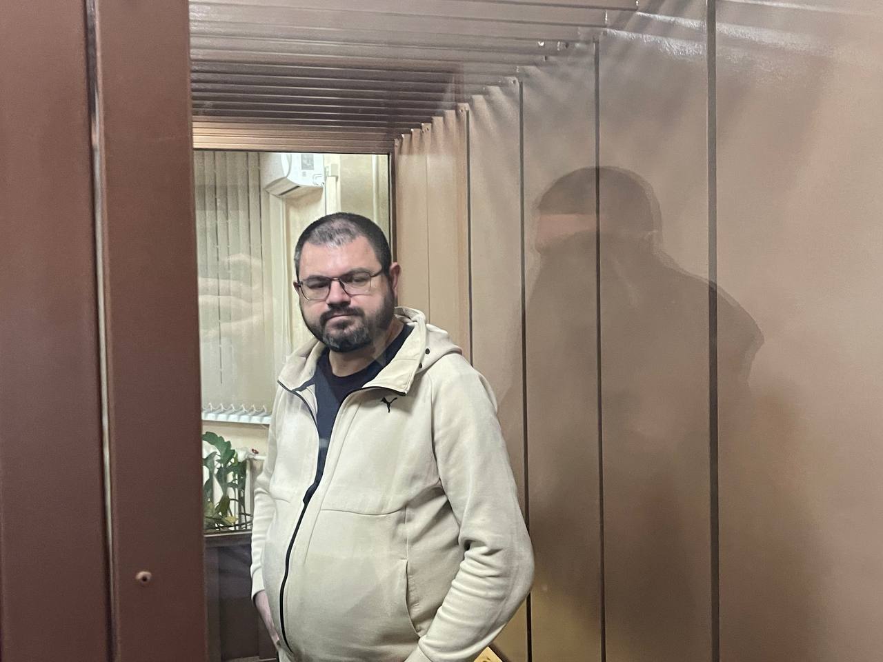 Обложка статьи Суд в Рязани продлил арест лидеру местного «Яблока» и главреду издания «Вид сбоку» Константину Смирнову до 26 августа