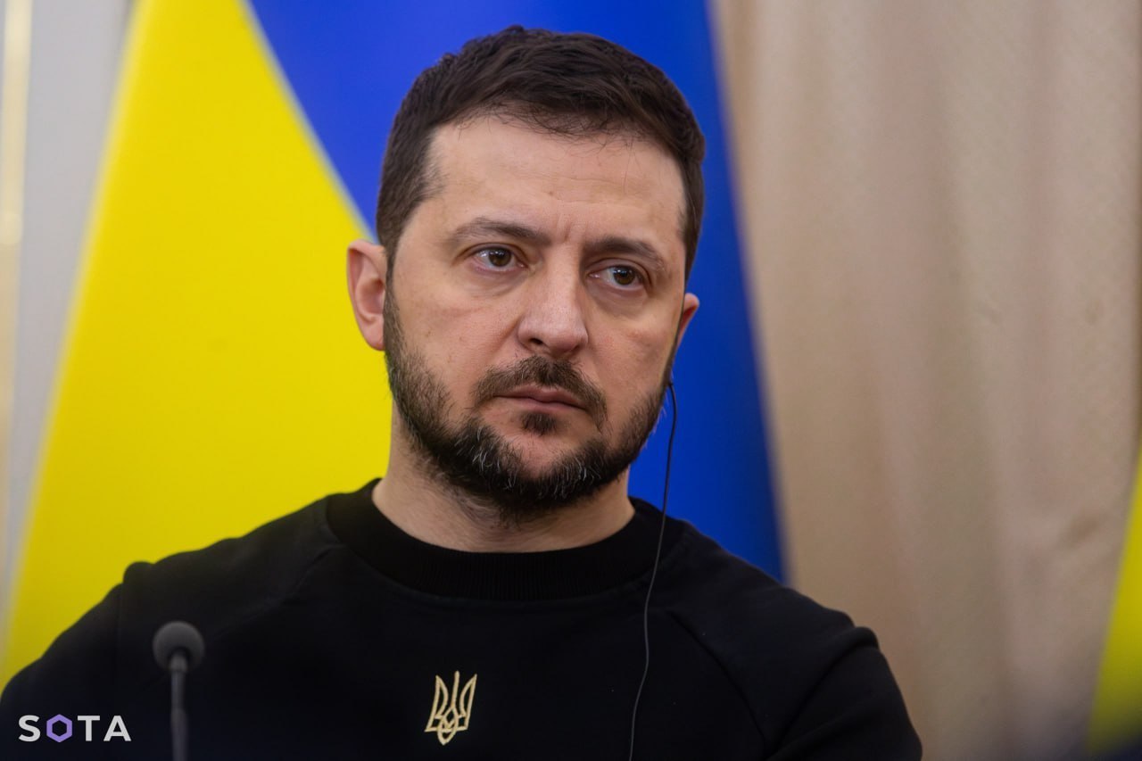 Обложка статьи Украина снова начнет бить по российским НПЗ, но готова опять перестать, если получит американские ракеты