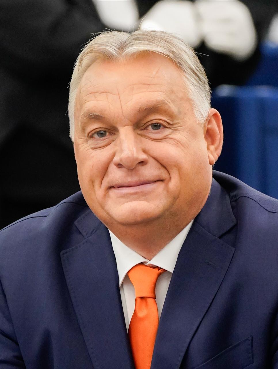 Обложка статьи Орбан заявил, что едва не умер от смеха из-за сообщений о звонках Лаврову