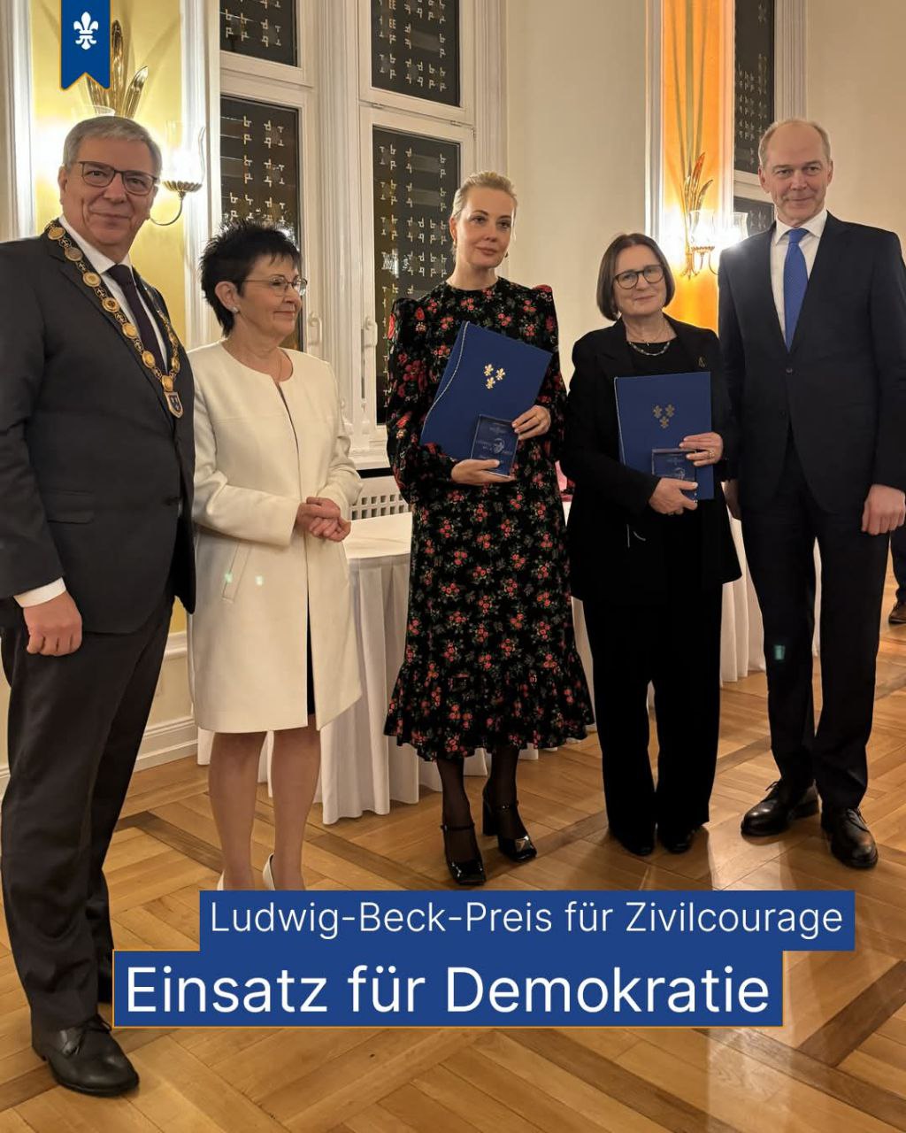 Обложка статьи Навальная получила первую в этом году премию