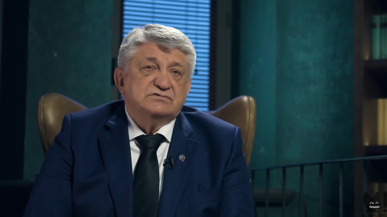 Обложка статьи «Казус Сокурова» и синдром толпы