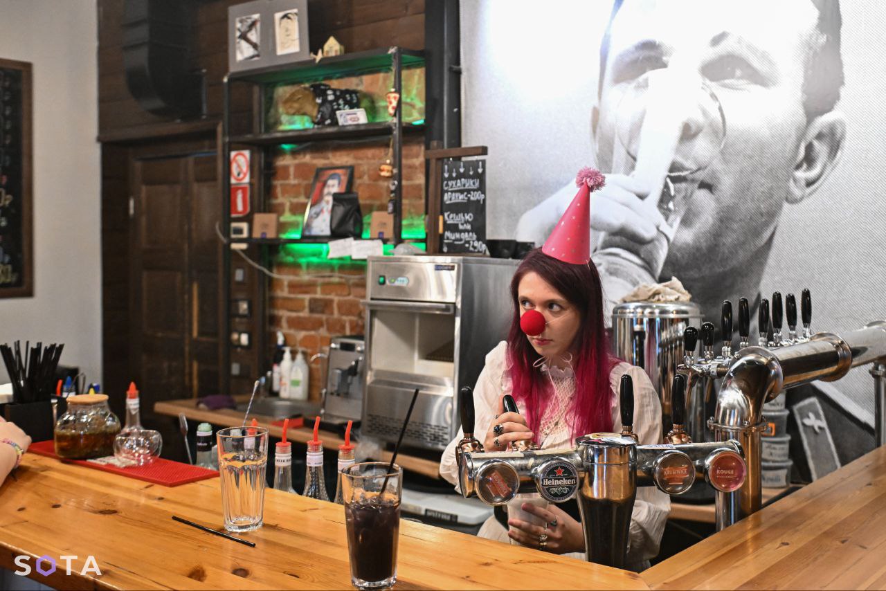 Обложка статьи В Петербурге выселяют бар «Фогель»