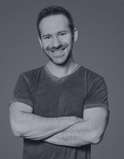 Обложка статьи В возрасте 43 лет из-за рака скончался живший в США владелец OnlyFans Леонид Радвинский