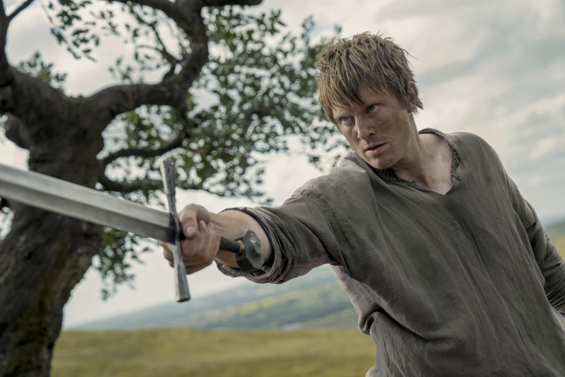 Обложка статьи Что вышло в январе — скандальная «Красота», бразильский претендент на «Оскар», ЛГБТ/БДСМ-комедия с Скарсгардом