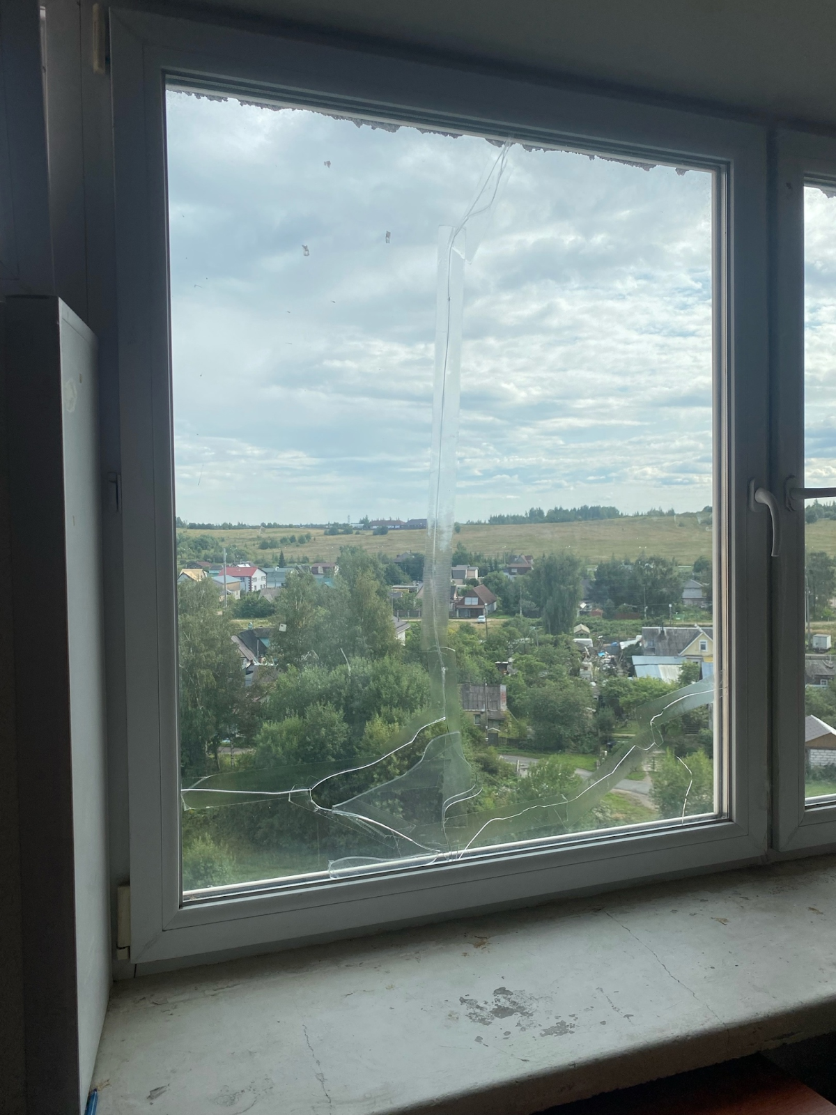 Окно в общежитии