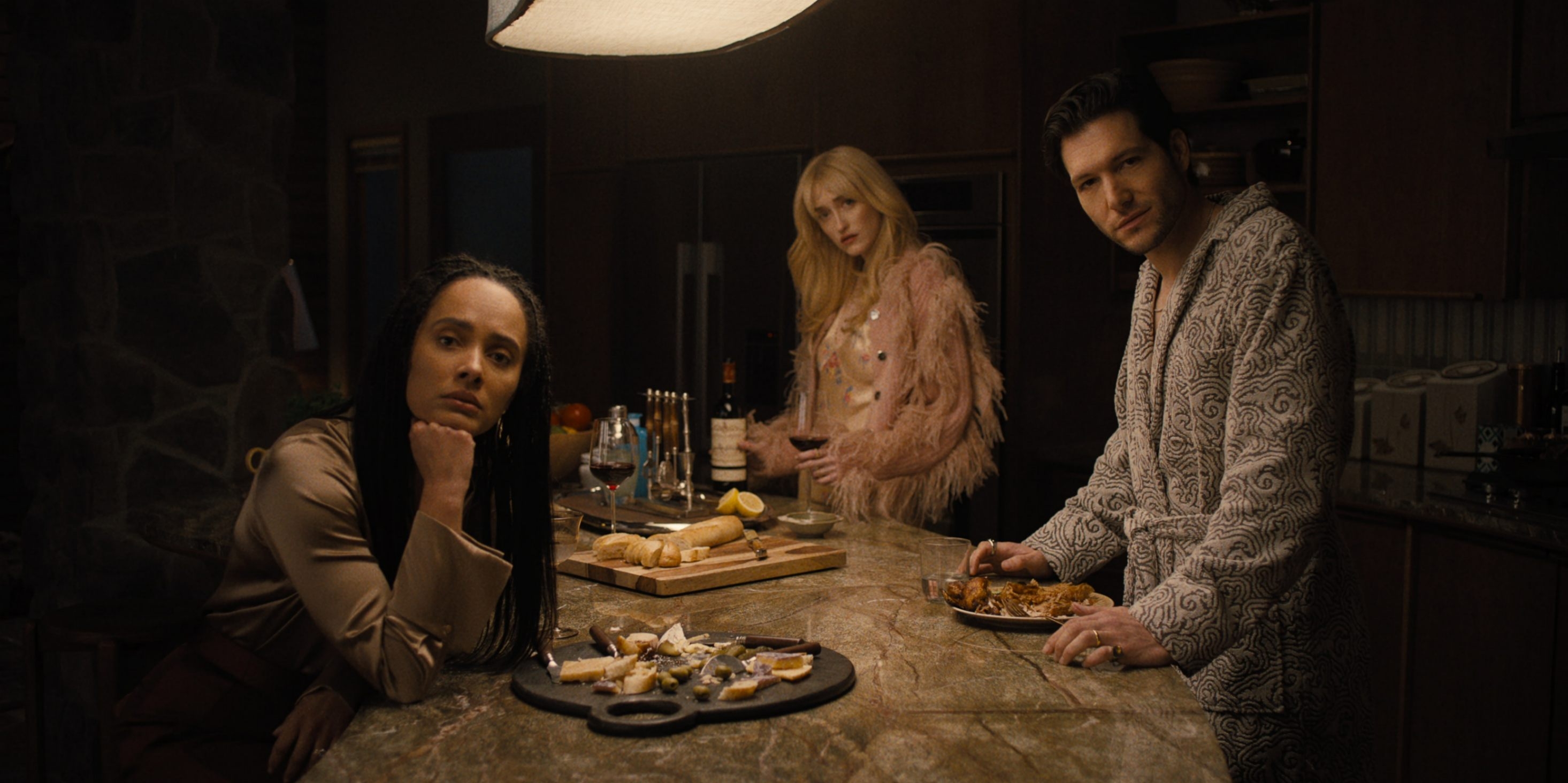 Обложка статьи Что вышло в марте: неряшливый фильм Charli XCX, сериалы про секс и (возможно) главная комедия года