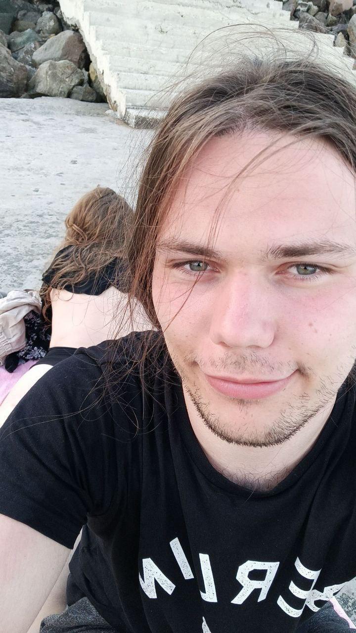 Обложка статьи Россиянина Илью Школьного освободят из миграционной тюрьмы в Германии