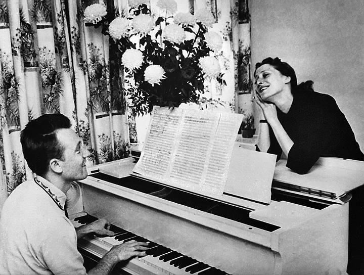 Обложка статьи Часть праха Плисецкой и Щедрина захоронили на Новодевичьем кладбище