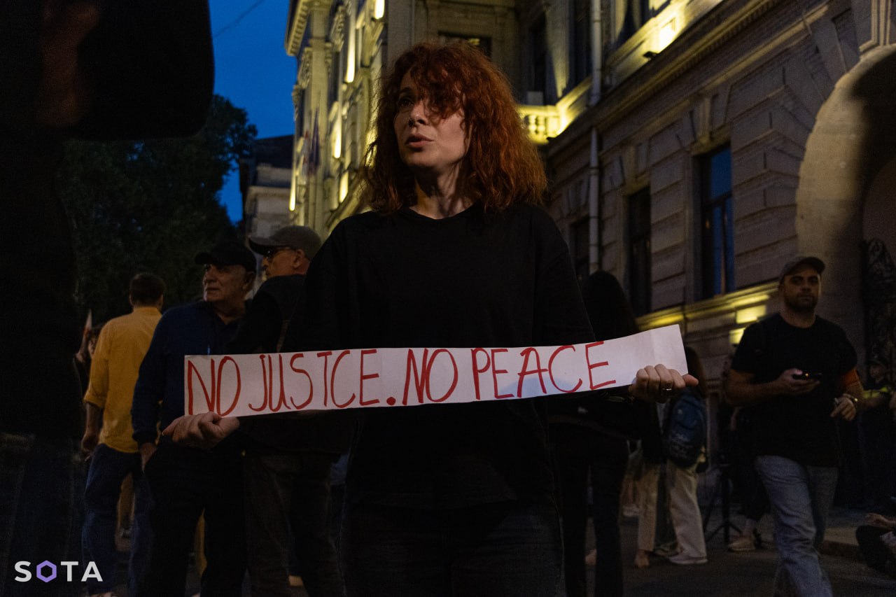 Обложка статьи Российских и украинского политзаключенных в грузинской тюрьме обвинили по новому уголовному делу