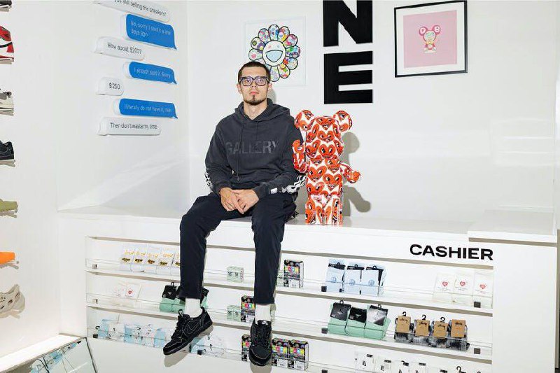 Обложка статьи Блогеру Никите Ефремову назначили три года условно за донаты ФБК