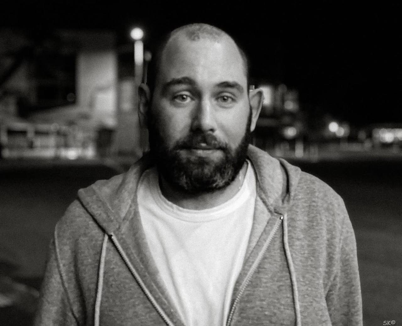 Обложка статьи Суд в Москве заочно арестовал комика Семена Слепакова