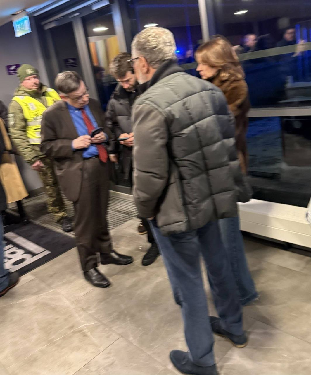 Фото: Monroe Live