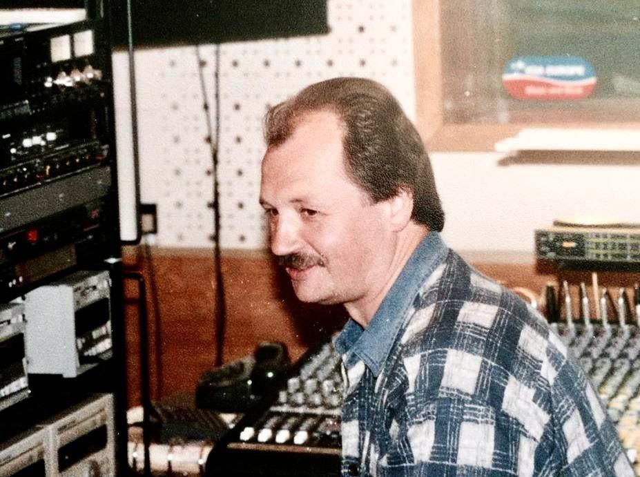 Обложка статьи Скончался сооснователь «Эха Москвы» – звукорежиссер Сергей Игнатов